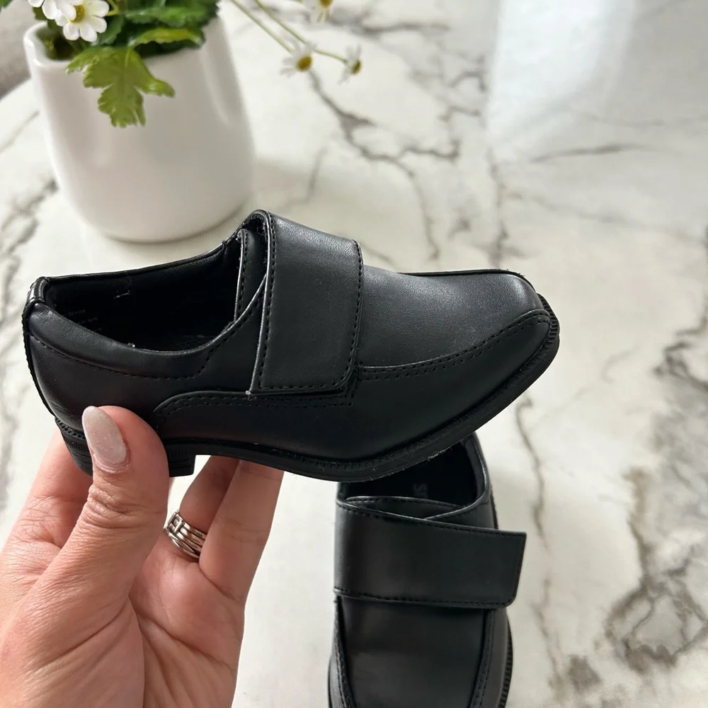 Toddler dress shoes